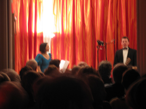 Bekkers Piano Guitar Duo concert in an artist's home
