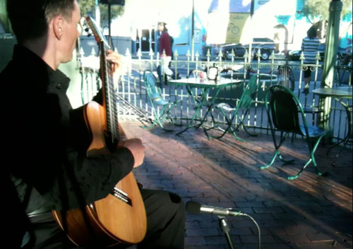 Robert Bekkers gives solo guitar concert outside a restaurant in Tucson, February 2011 Robert Bekkers gives solo guitar concert outside a restaurant in Tucson, February 2011