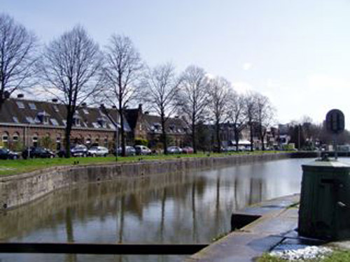 Merwedekanaal between Lombok and Oog in Al in Utrecht, Netherlands Bridge over Merwedekanaal between Lombok and Oog in Al in Utrecht, Netherlands