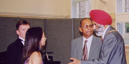 Bekkers Duo with Ayyub Malik and Mayor of London Ealing, 30 May 2003 Bekkers Duo with Ayyub Malik and Mayor of London Ealing, 30 May 2003