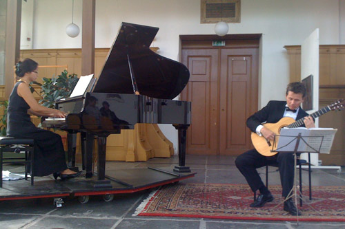Bekkers Piano Guitar Duo in Oosterkerk in Amsterdam, September 2009 Bekkers Piano Guitar Duo in Oosterkerk in Amsterdam, September 2009