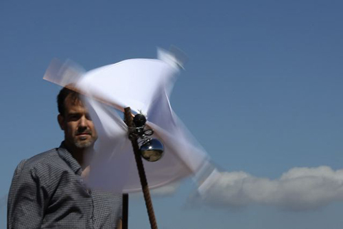 Julian Scaff and his wind machine on Paleohora, Crete Julian Scaff and his wind machine on Paleohora, Crete