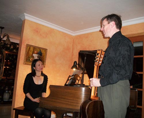 Bekkers Piano Guitar Duo house concert in Carmichael, CA Photo: Daniel Roest Bekkers Piano Guitar Duo house concert in Carmichael, CA Photo: Daniel Roest